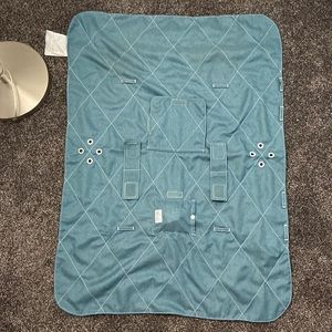 Quilbie car seat and nursing cover